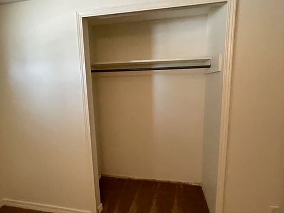 5th image of 109 Westerfield Pl