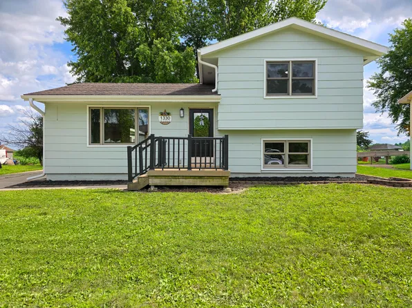 1330 S K Ave, Nevada, IA 50201