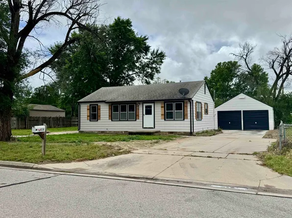 929 W Sunrise Dr, Wichita, KS 67217