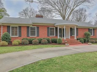 3900 Barclay Downs Dr, Charlotte, NC 28209