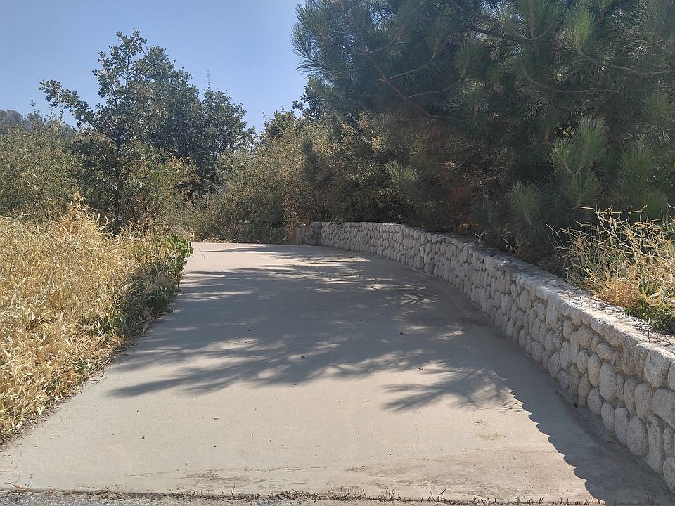 1st image of 29549 Pineridge Dr