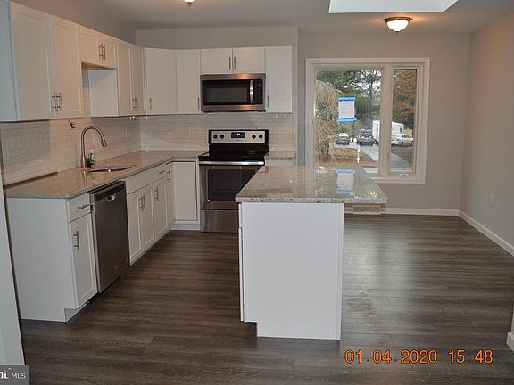 4th image of 511 Saybrooke Ln