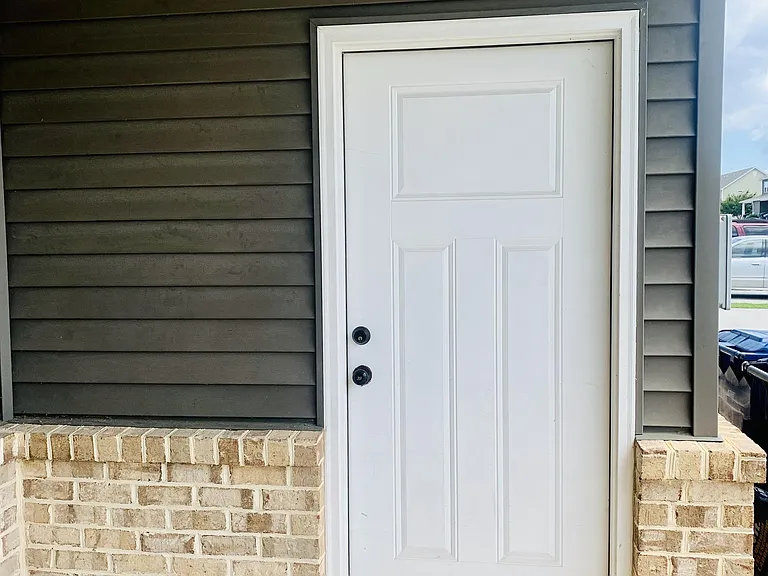 104 Capital St — Photo 30