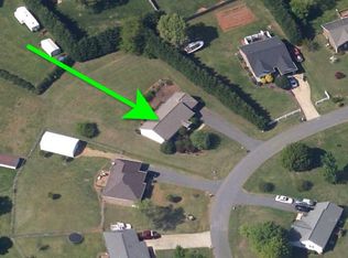 2032 Summerfield Cir, Conover, NC 28613