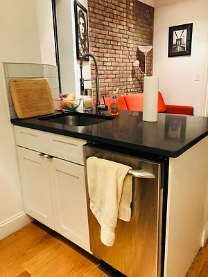 Rented by Keller Williams NYC | media 43