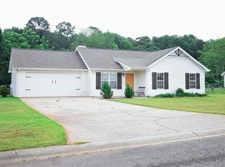 4307 Rolling Ridge Dr, Gillsville, GA 30543