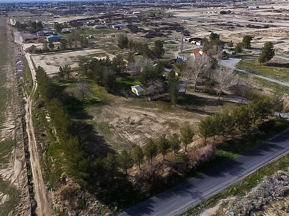 5th image of 5220 Squaw Valley Rd