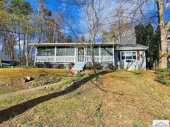 2nd image of 128 Halifax Dr