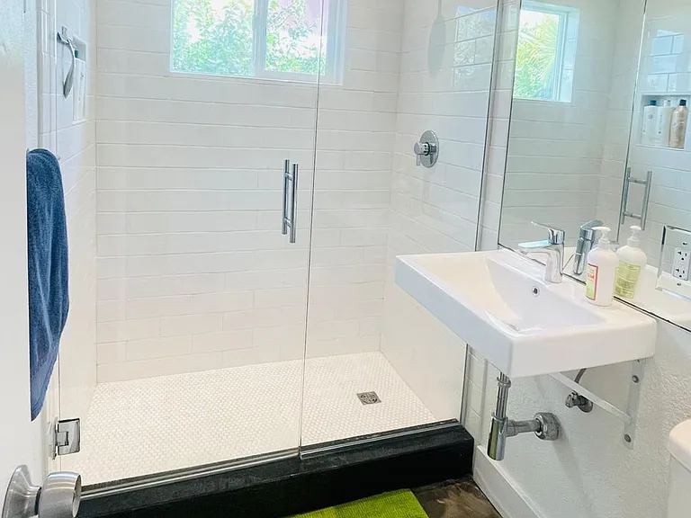 3834 La Rosa Dr #1 — Photo 17