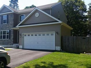 2503 Veterans Dr, Wilmington, DE 19810