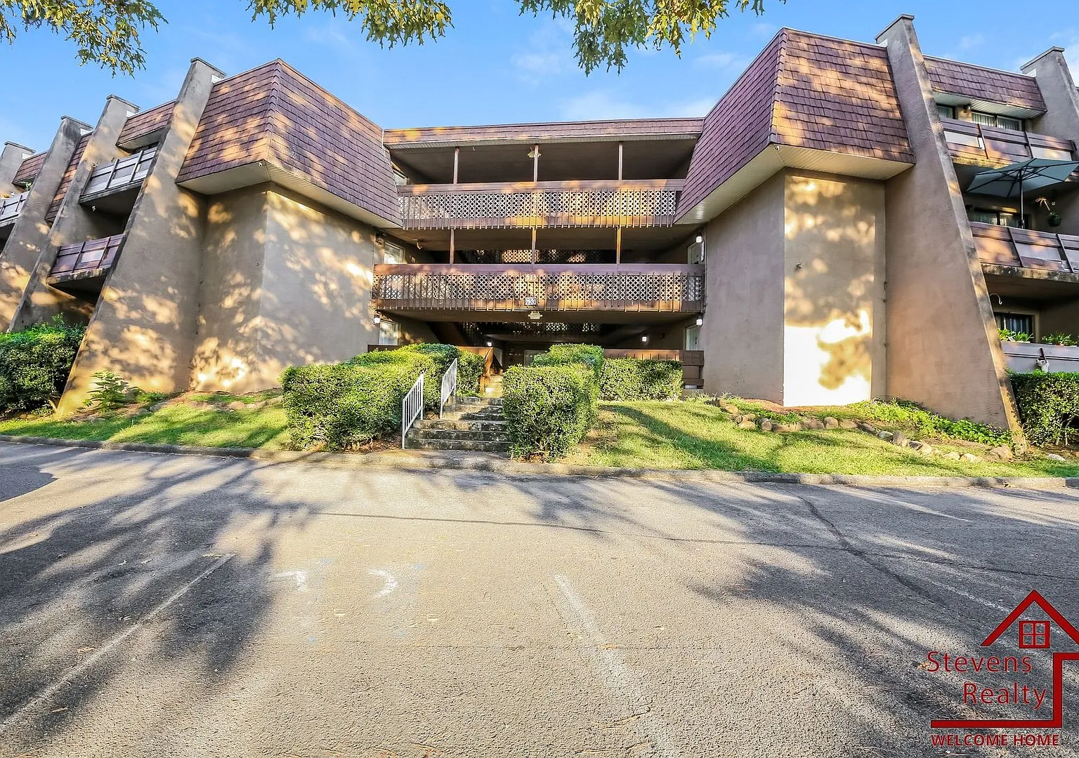 Ridge Terrace Apartments — Photo 2