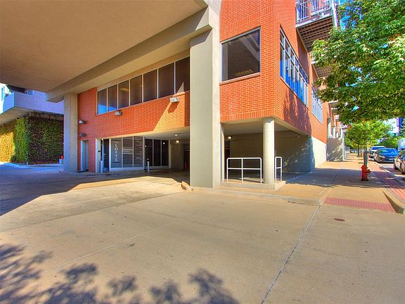 3rd image of 1 NE 2nd St APT 322