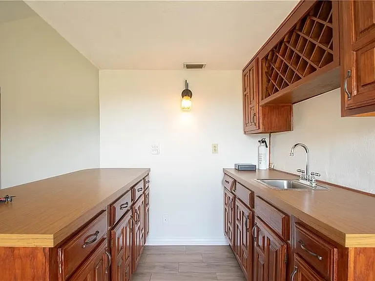 6500 Blue Ridge Trl — Photo 2