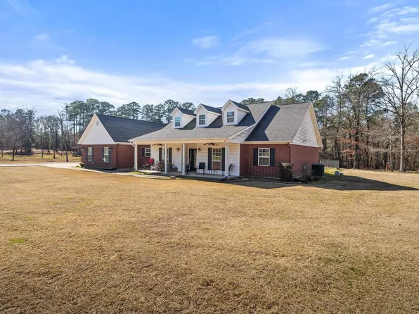 335 County Road 4132, Atlanta, TX 75551