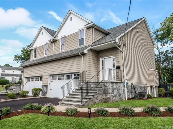 40 Corinthian Ave, Stratford, CT 06615