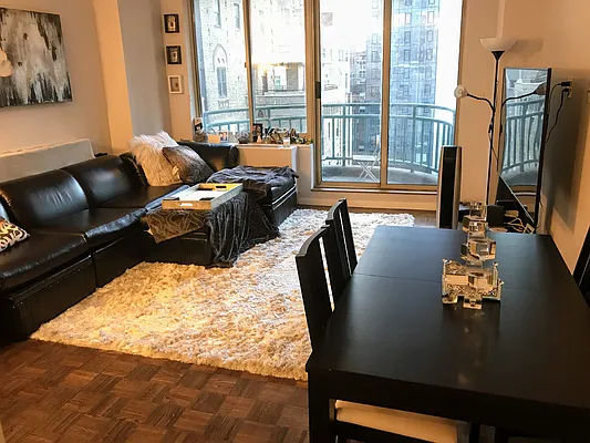 Rented by Compass | media 19