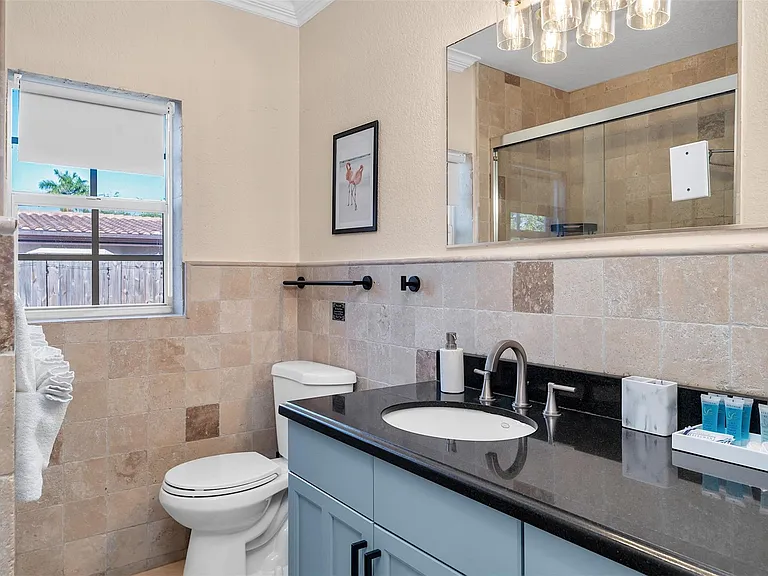 3221 Seaward Dr — Photo 28