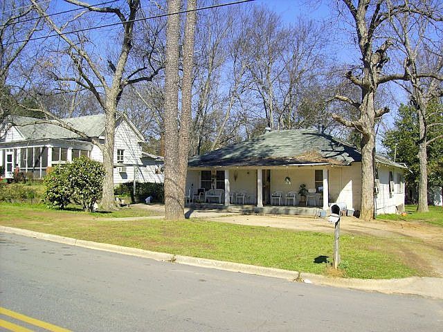 887 Grady Street