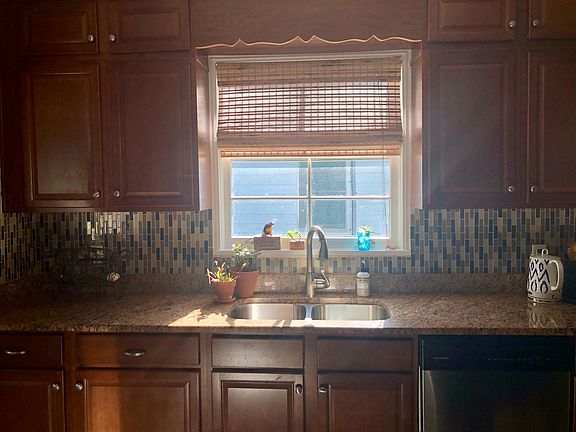 3rd image of 1307 Pine Grove Ct