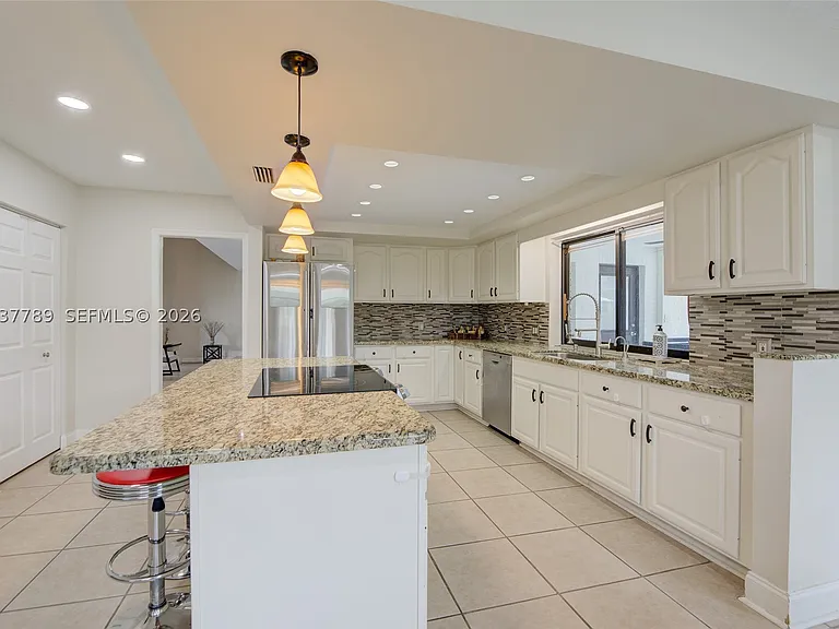 1300 NW 122nd Ave — Photo 11