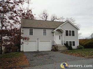 198 Chester St, Worcester, MA 01605