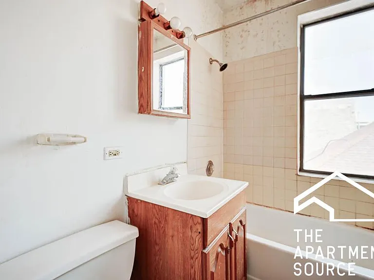 1536 N Kedzie Ave #3J — Photo 7