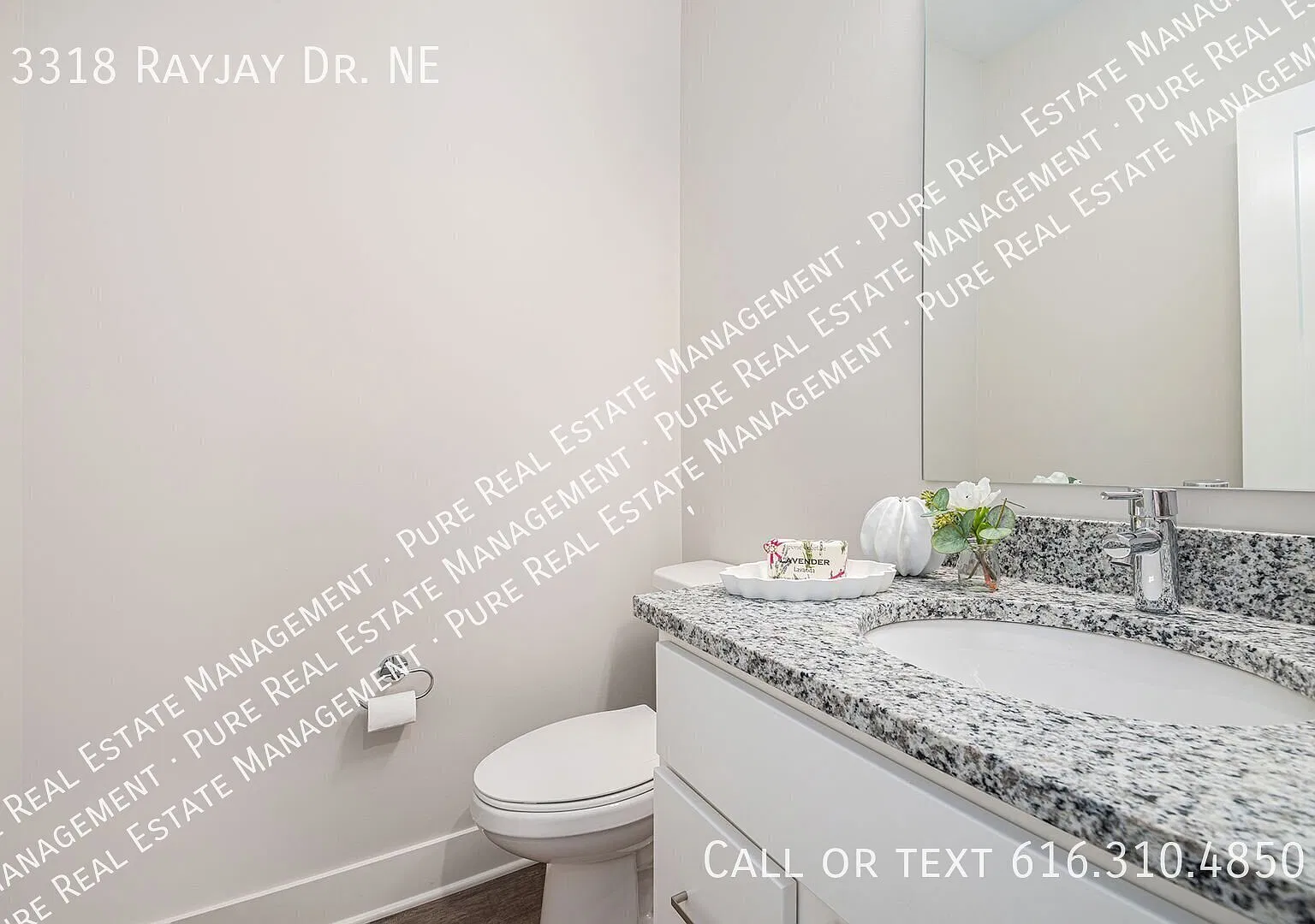 The Oscal, Fence | Three Bedroom Townhome — Photo 4