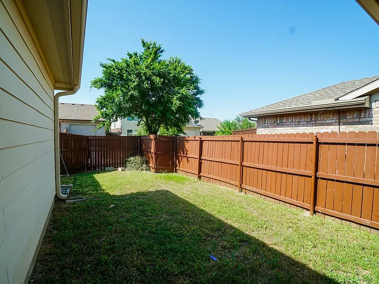 8826 Tucker St — Photo 15