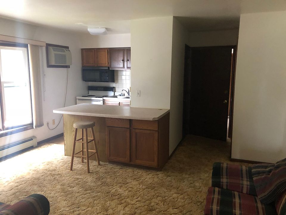 2nd image of 1844 Beech St APT 4