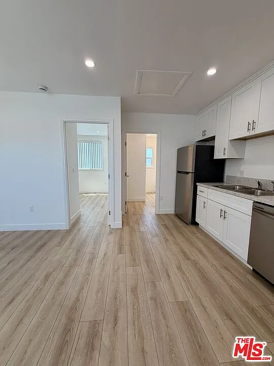 1 bed, 1.0 bath, 500 sqft, $1,950 — Photo 3