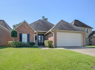 30301 Adora Ave, Denham Springs, LA 70726