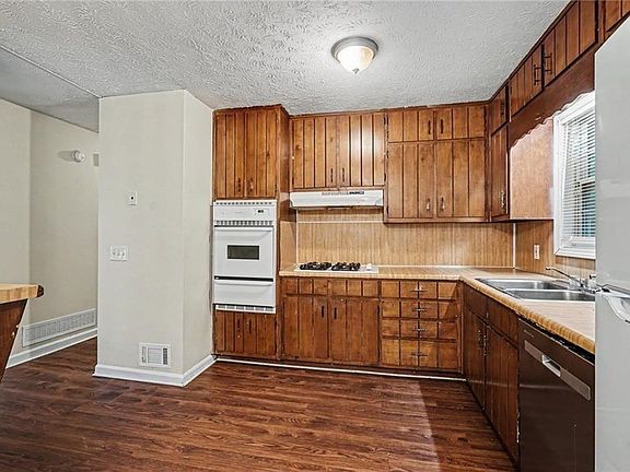 4th image of 1775 Upland Ridge Dr NW