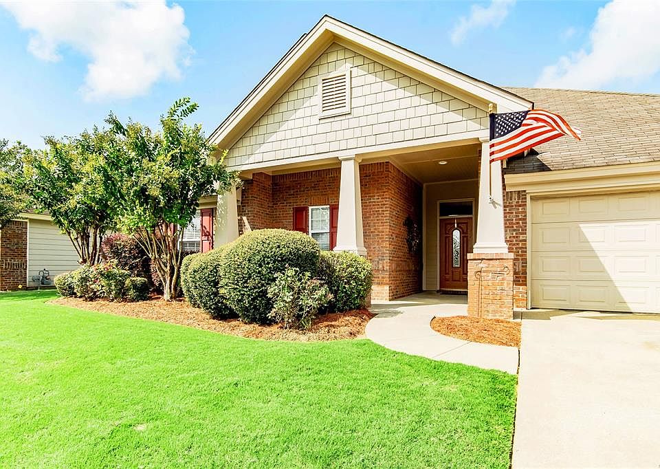 1st image of 419 Stoneybrooke Way