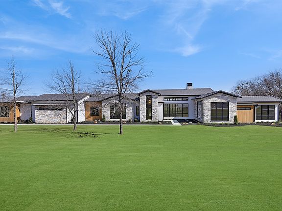 2nd image of 1000 Rancho Ladera Ct