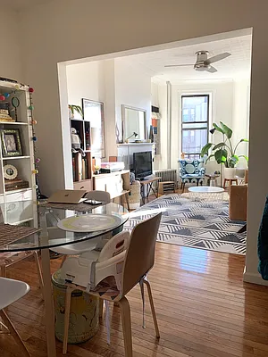 Rented by Space Real Estate | media 25