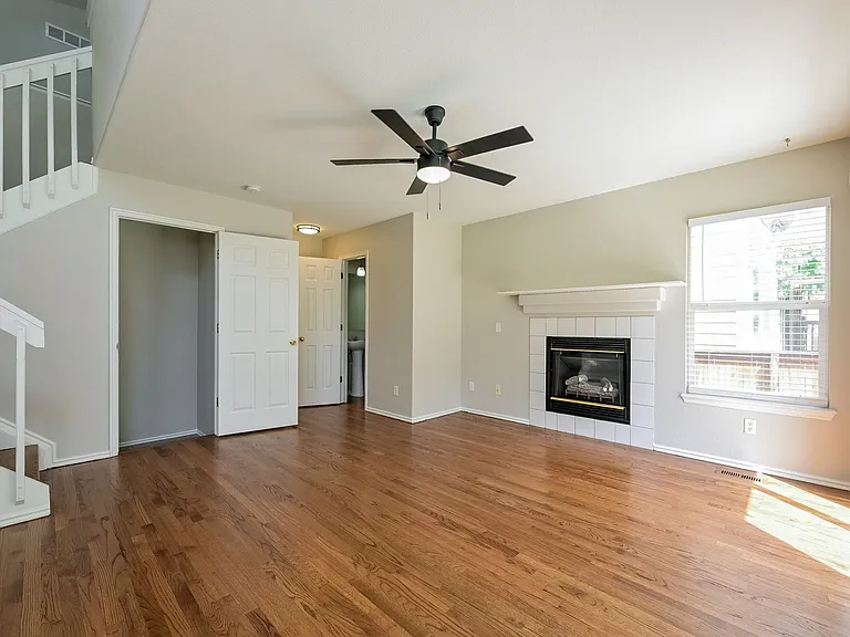 9605 Parramatta Pl — Photo 8