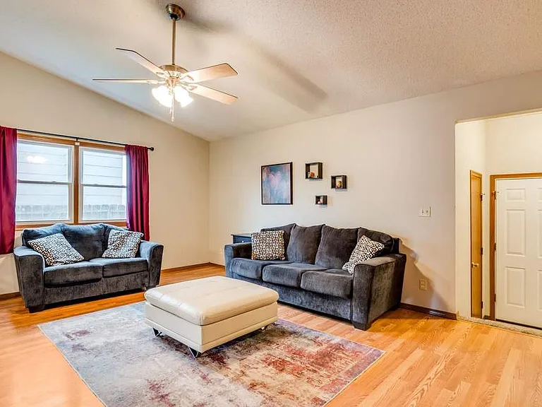 11941 W Rolling Hills Dr — Photo 12