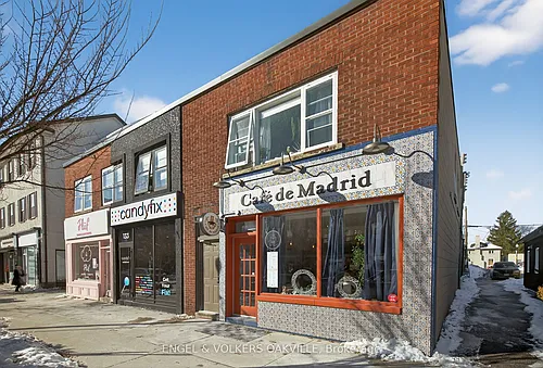 131 Lakeshore Rd E #4 Photo 1