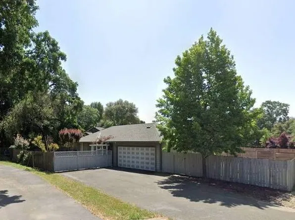 7920 Oak Pond Ct, Redwood Valley, CA 95470