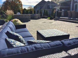 8 Krol Farm Rd, Rocky Hill, CT 06067