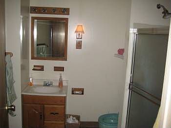 2nd image of 18 Coeyman St
