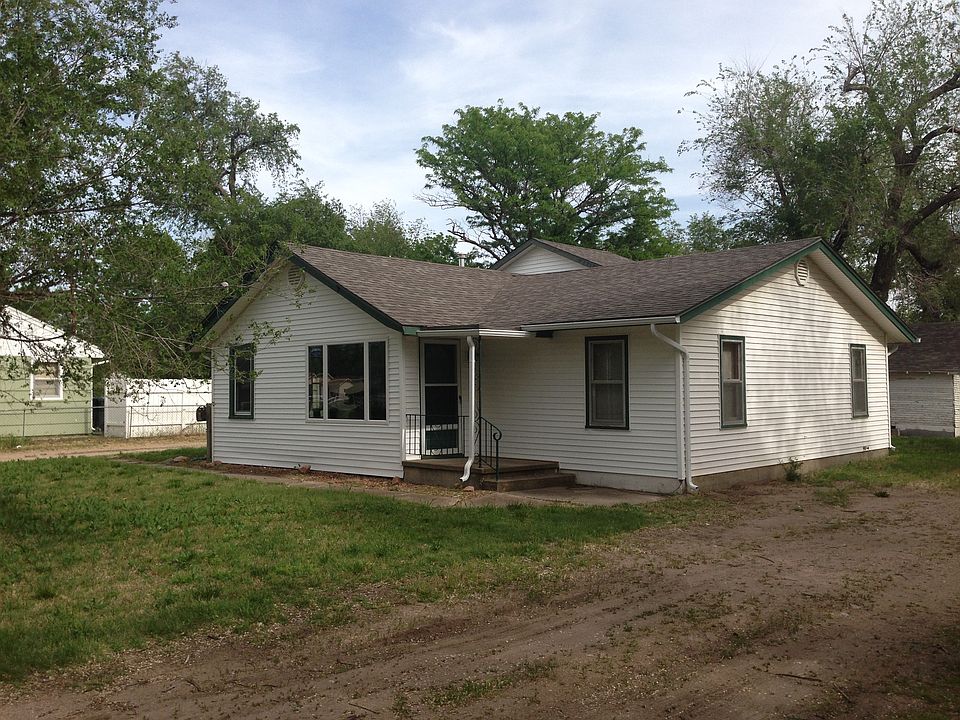 1st image of 1527 E 26th Ave
