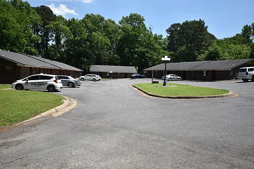 2314 Lakeshore Dr #1-19 Photo 1