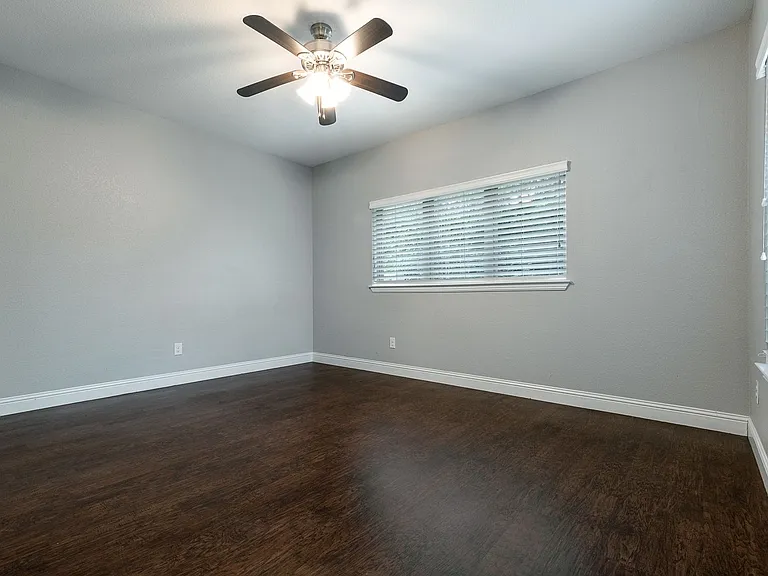 2832 Forest Park Blvd — Photo 8