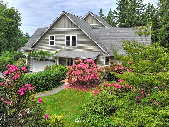 3rd image of 3131 Tall Fir Lane NW