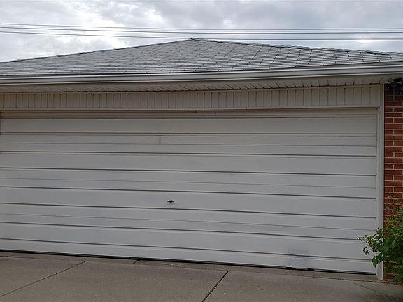 4th image of 30112 Gloede Dr