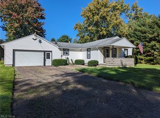 3965 Hambleton Ave, Louisville, OH 44641