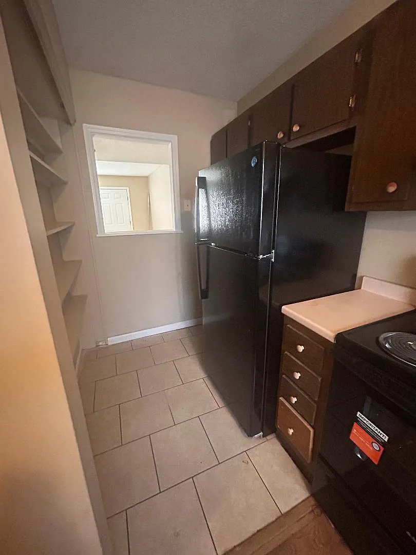 3009 Fairview - B — Photo 2