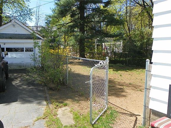 5th image of 487 Rocket St