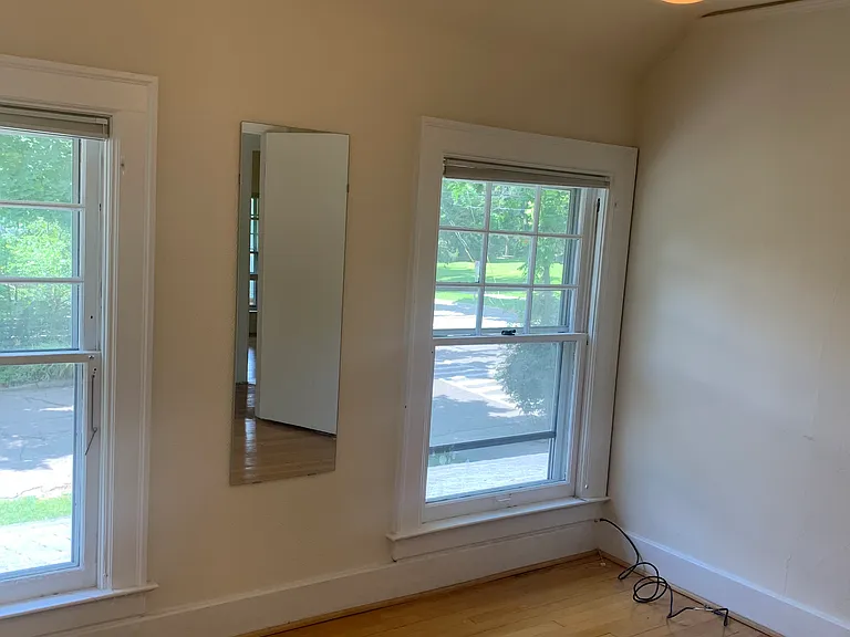 1317 Wells St — Photo 18